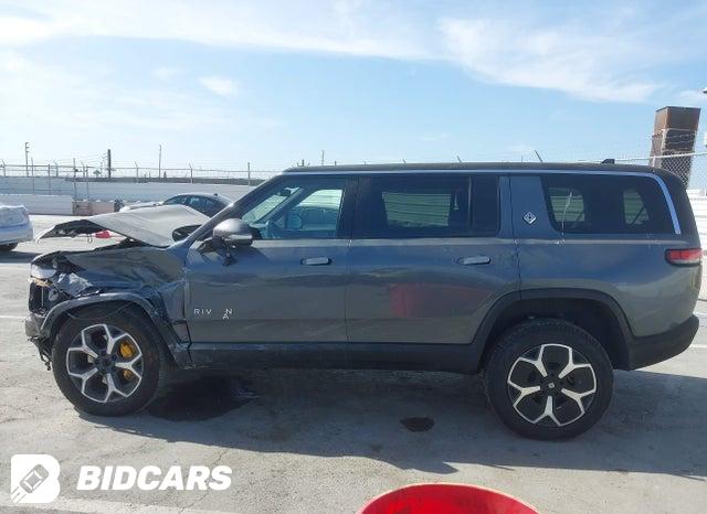 7PDSGABA8PN009096 2023 Rivian R1S photo no. 20