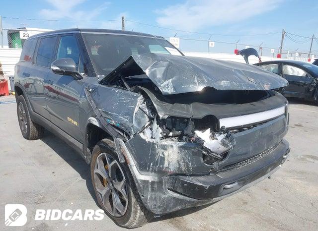 7PDSGABA8PN009096 2023 Rivian R1S photo no. 6