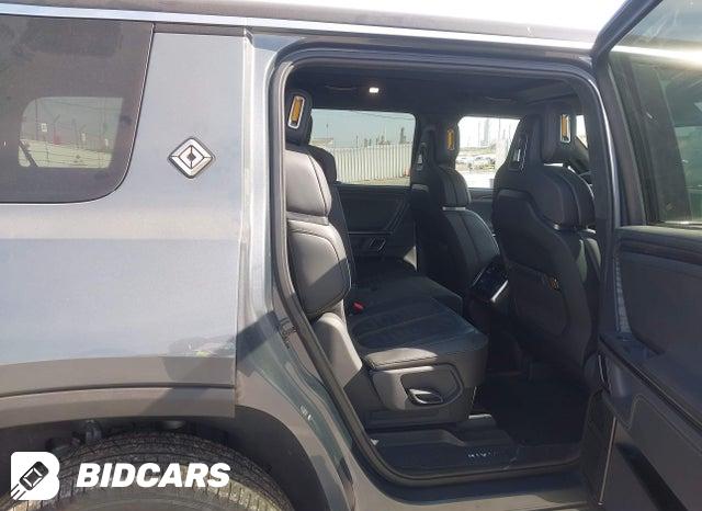 7PDSGABA8PN009096 2023 Rivian R1S photo no. 8