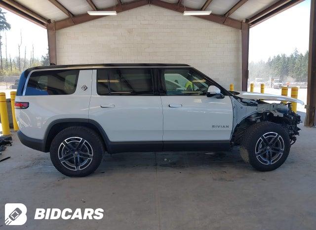 7PDSGBBAXSN047220 2025 Rivian R1S photo no. 14