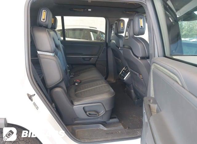 7PDSGBBAXSN047220 2025 Rivian R1S photo no. 8