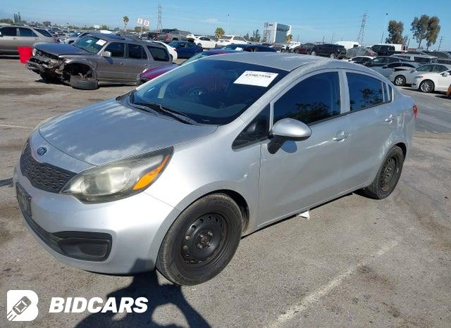 KNADM4A31C6041726 2012 KIA Rio photo no. 2