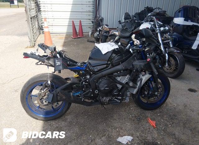 JS1DM11H7H2100557 2017 Suzuki GSX-R1000 photo no. 13