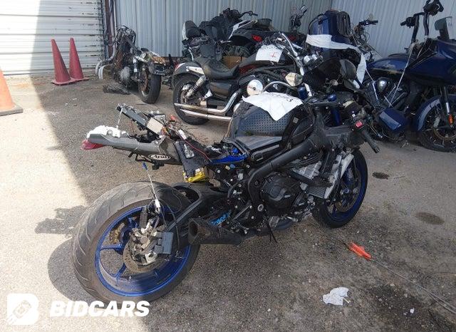 JS1DM11H7H2100557 2017 Suzuki GSX-R1000 photo no. 4