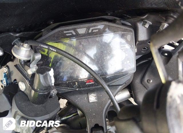 JS1DM11H7H2100557 2017 Suzuki GSX-R1000 photo no. 7