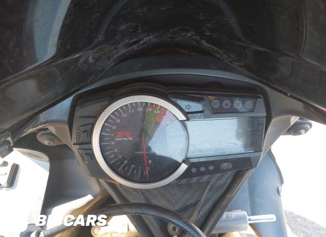 JS1GR7MAXE2101116 2014 Suzuki GSX-R750 photo no. 7