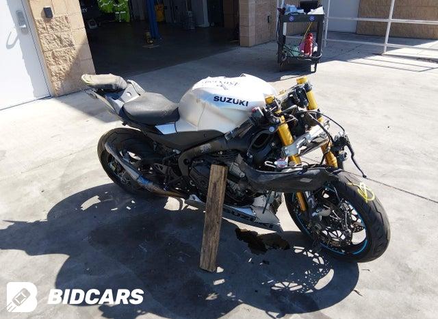 JS1DM11F0S7100084 2025 Suzuki GSX-R1000 photo no. 12