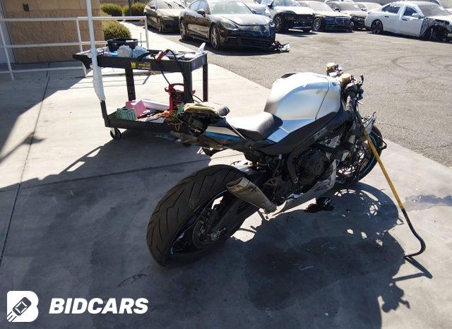 JS1DM11F0S7100084 2025 Suzuki GSX-R1000 photo no. 4
