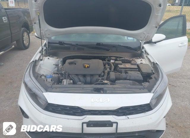 3KPF24AD7RE695529 2024 KIA Forte photo no. 10