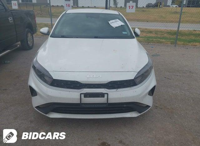 3KPF24AD7RE695529 2024 KIA Forte photo no. 12