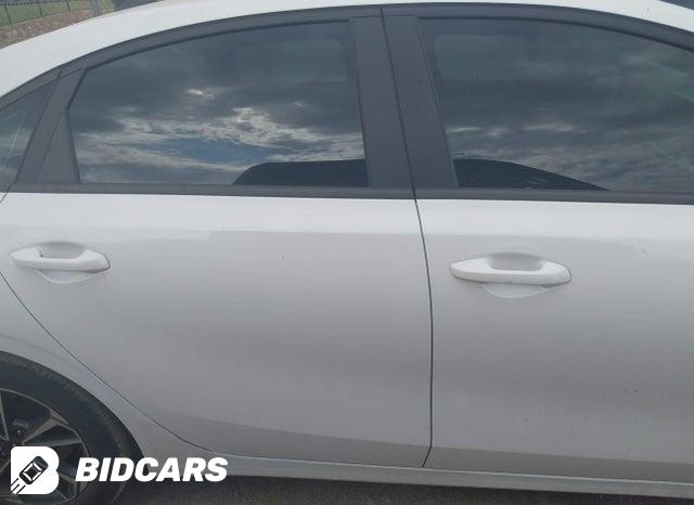 3KPF24AD7RE695529 2024 KIA Forte photo no. 13