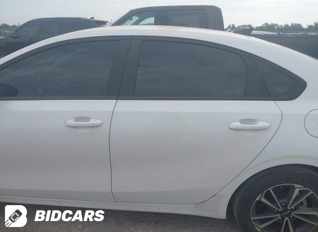 3KPF24AD7RE695529 2024 KIA Forte photo no. 14