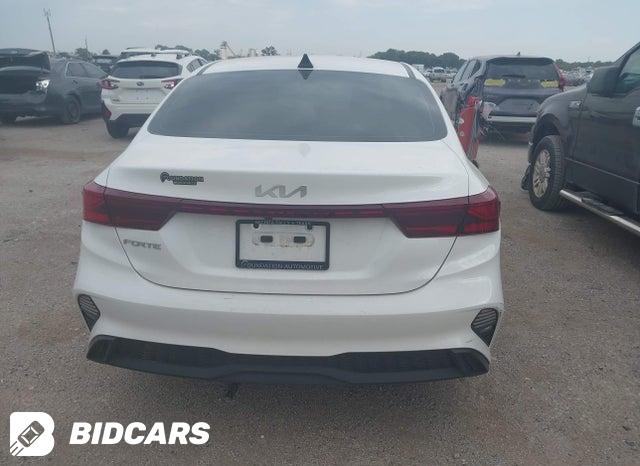 3KPF24AD7RE695529 2024 KIA Forte photo no. 16