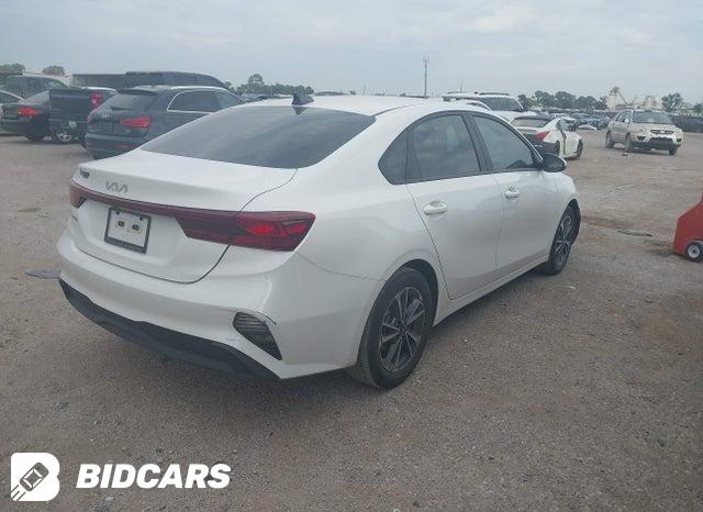3KPF24AD7RE695529 2024 KIA Forte photo no. 4