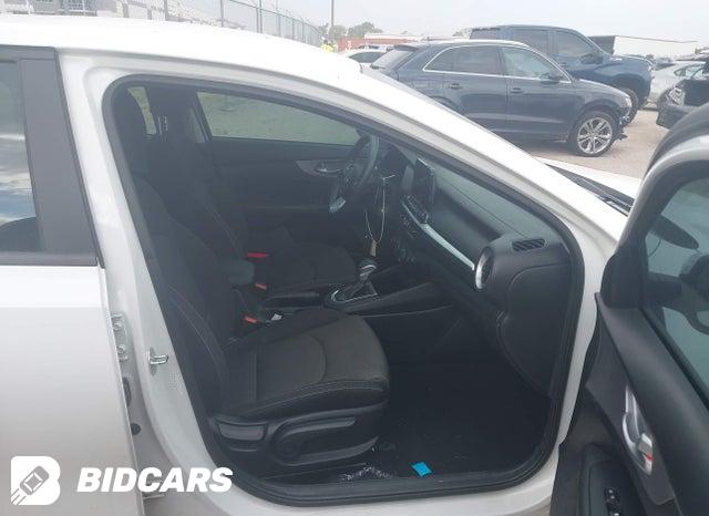3KPF24AD7RE695529 2024 KIA Forte photo no. 5