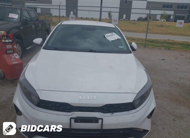 3KPF24AD7RE695529 2024 KIA Forte photo no. 6