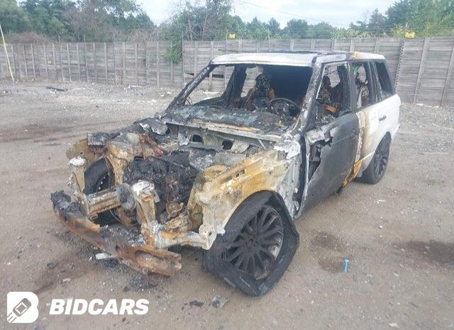 SALMF1D42BA335463 2011 Land Rover Range Rover photo no. 2