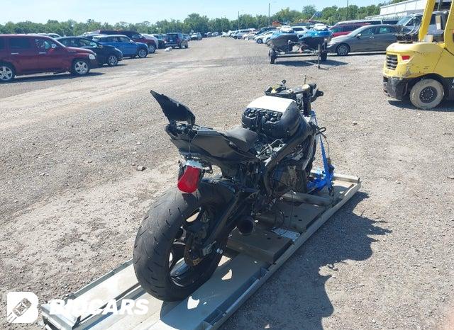 JS1DM11B3M7100113 2021 Suzuki GSX-R1000 photo no. 6
