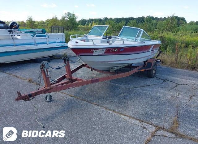  1990 Rinker 16 170 Inboard Moto photo no. 2