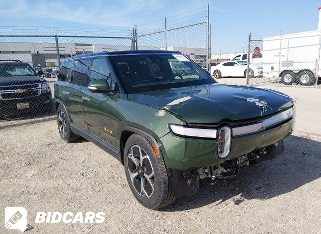 7PDSGABA4RN039327 2024 Rivian R1S photo no. 1