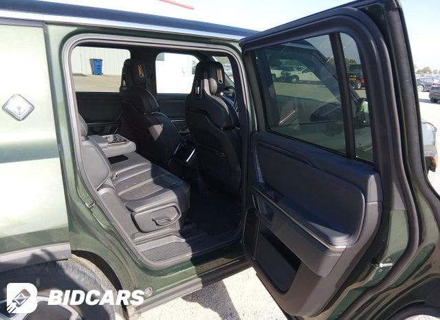 7PDSGABA4RN039327 2024 Rivian R1S photo no. 8