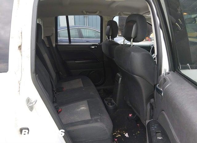 1C4NJCEB8CD627475 2012 Jeep Compass photo no. 8