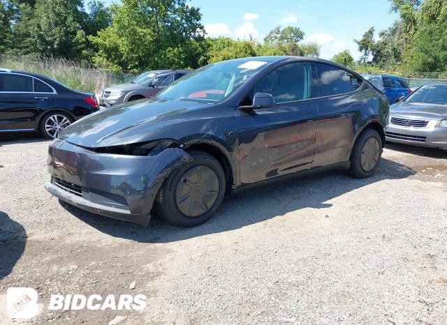 2026 Tesla MODEL Y — VIN 7SAYGDEE4TA636758, şəkil 2