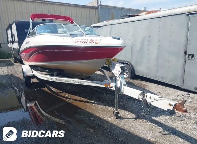 00000RNK89103C707 2007 Rinker Boat And Trailer photo no. 1
