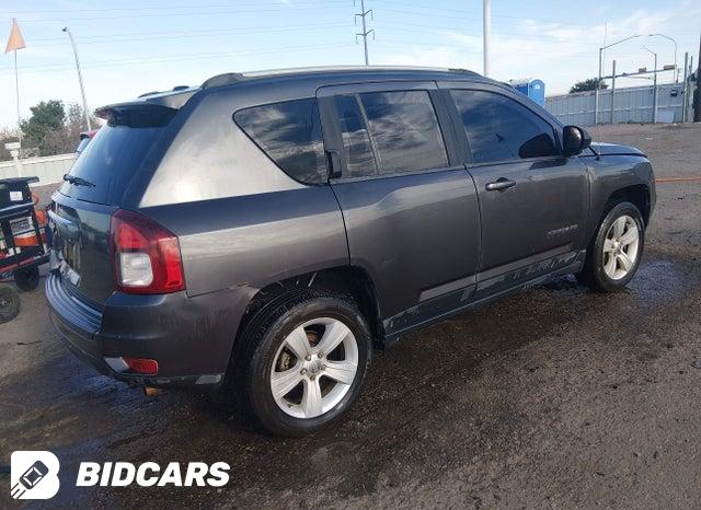 1C4NJDBB2GD661900 2016 Jeep Compass photo no. 4