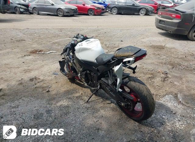 JS1GN7FA2S7101568 2025 Suzuki GSX-R600 photo no. 3