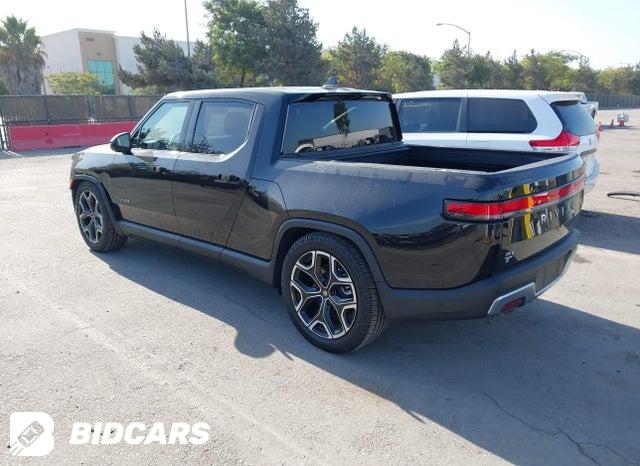 7FCTGBAA8SN037678 2025 Rivian R1T photo no. 3
