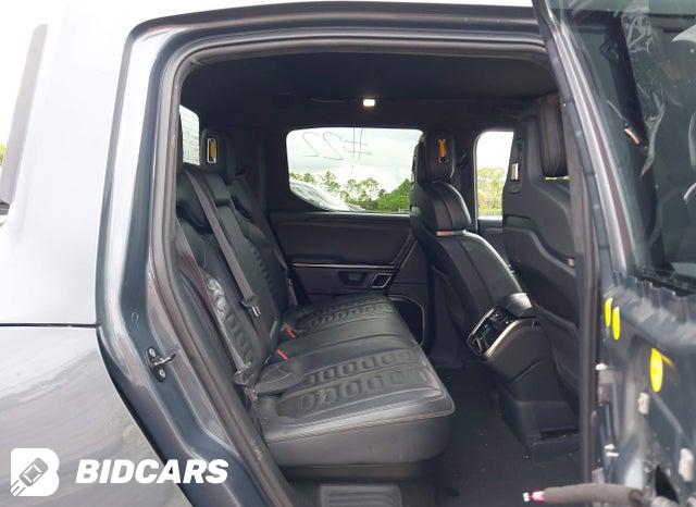 7FCTGAAAXNN006270 2022 Rivian R1T photo no. 8
