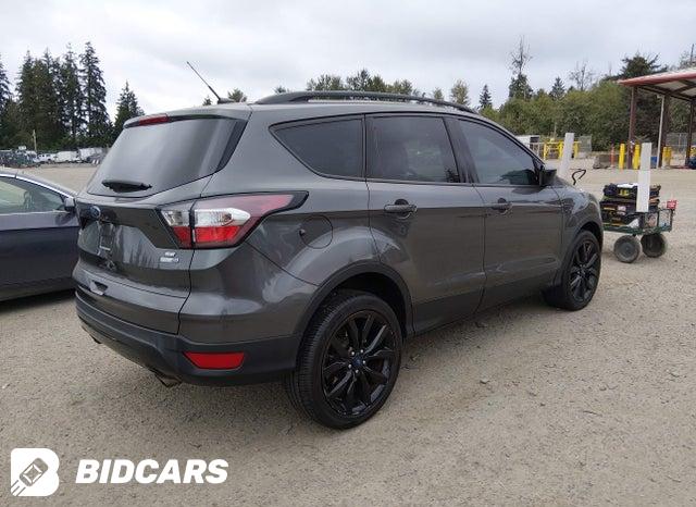 1FMCU9GD1HUD58237 2017 Ford Escape photo no. 4