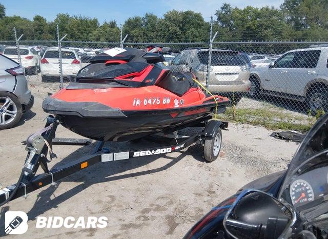 YDV22250D616      2016 Sea-Doo RXP-300 photo no. 2