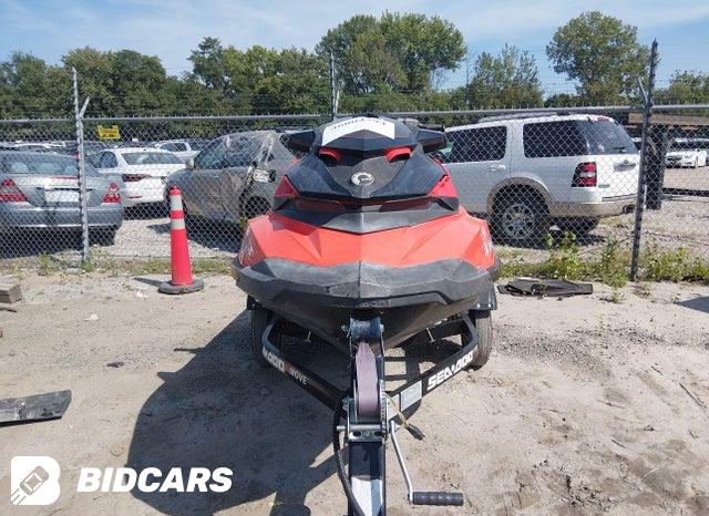 YDV22250D616      2016 Sea-Doo RXP-300 photo no. 6