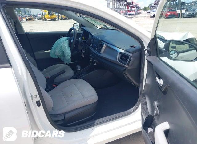 3KPA25AB2JE095715 2018 KIA Rio photo no. 5