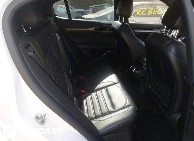 ZASPAKBNXK7C41873 2019 Alfa Romeo Stelvio photo no. 8