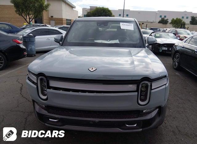 7FCTGAAL7NN004199 2022 Rivian R1T photo no. 13
