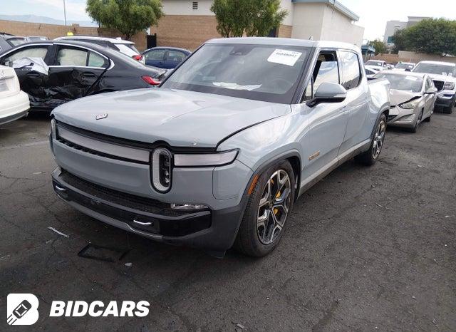 7FCTGAAL7NN004199 2022 Rivian R1T photo no. 2