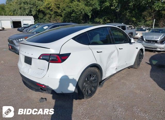 5YJYGDEE3MF144367 2021 Tesla Model Y photo no. 4