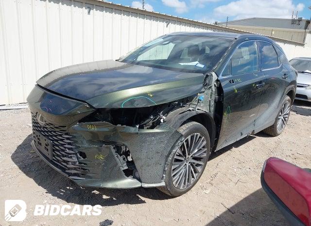 2023 Lexus RX — VIN JTJCHMAA4P2001121, şəkil 2