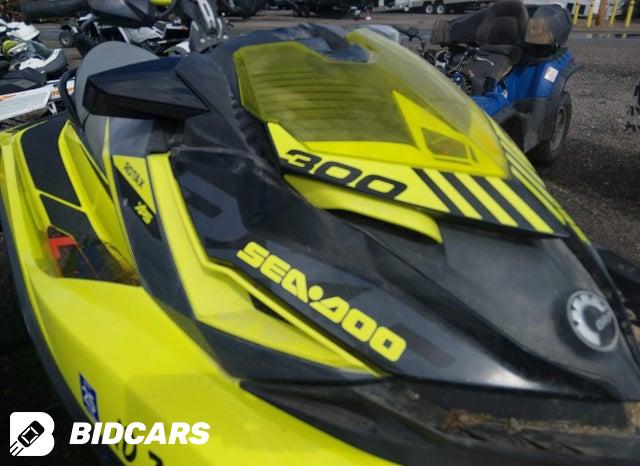YDV28919C818      2018 Sea-Doo RXP-300 photo no. 13