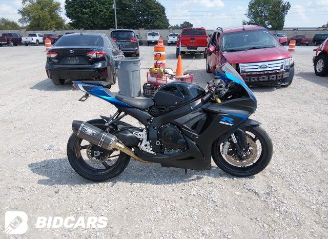 JS1GR7MA2E2101109 2014 Suzuki GSX-R750 photo no. 12