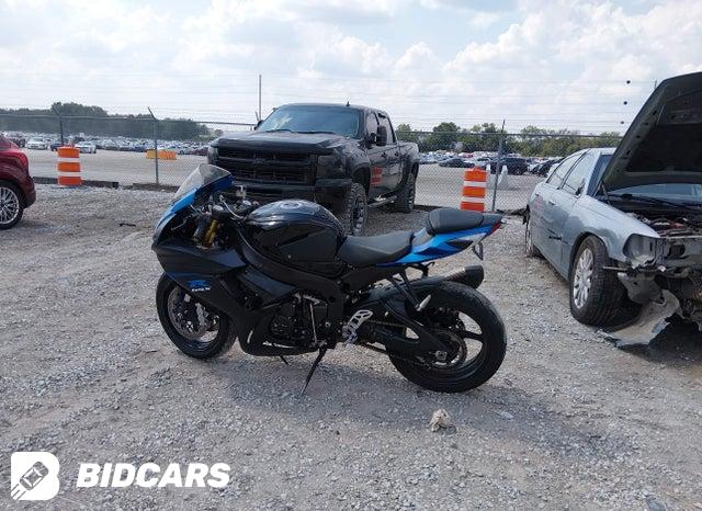 JS1GR7MA2E2101109 2014 Suzuki GSX-R750 photo no. 13