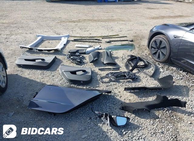 2025 Tesla MODEL 3 — VIN 5YJ3E1EAXSF044257, şəkil 11