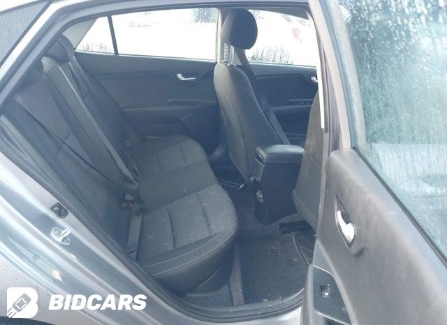 3KPA24AD3NE450652 2022 KIA Rio photo no. 8