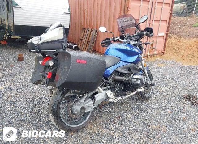 WB1049009DZX97615 2013 BMW R1200 photo no. 4