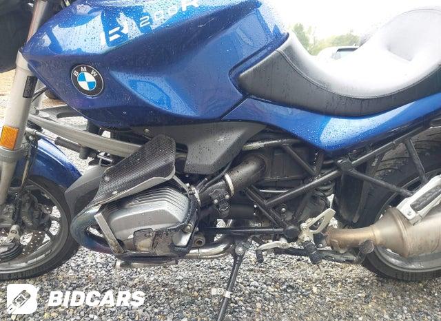 WB1049009DZX97615 2013 BMW R1200 photo no. 9