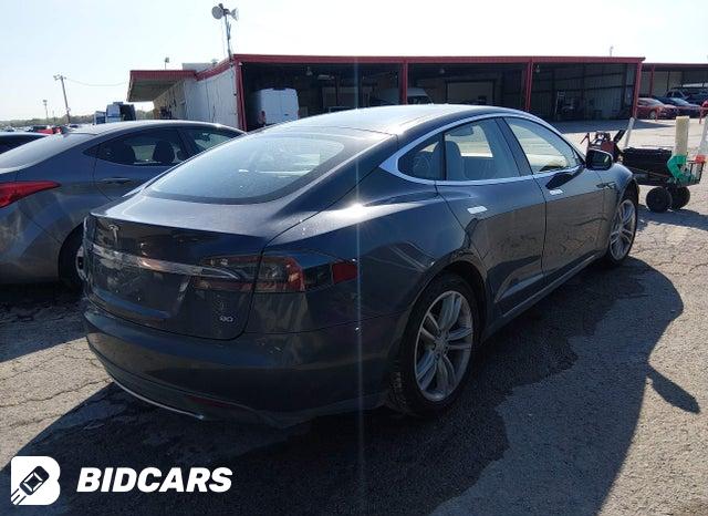 5YJSA1H11FF083473 2015 Tesla Model S photo no. 4