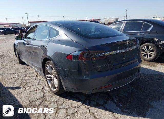 5YJSA1H11FF083473 2015 Tesla Model S photo no. 3